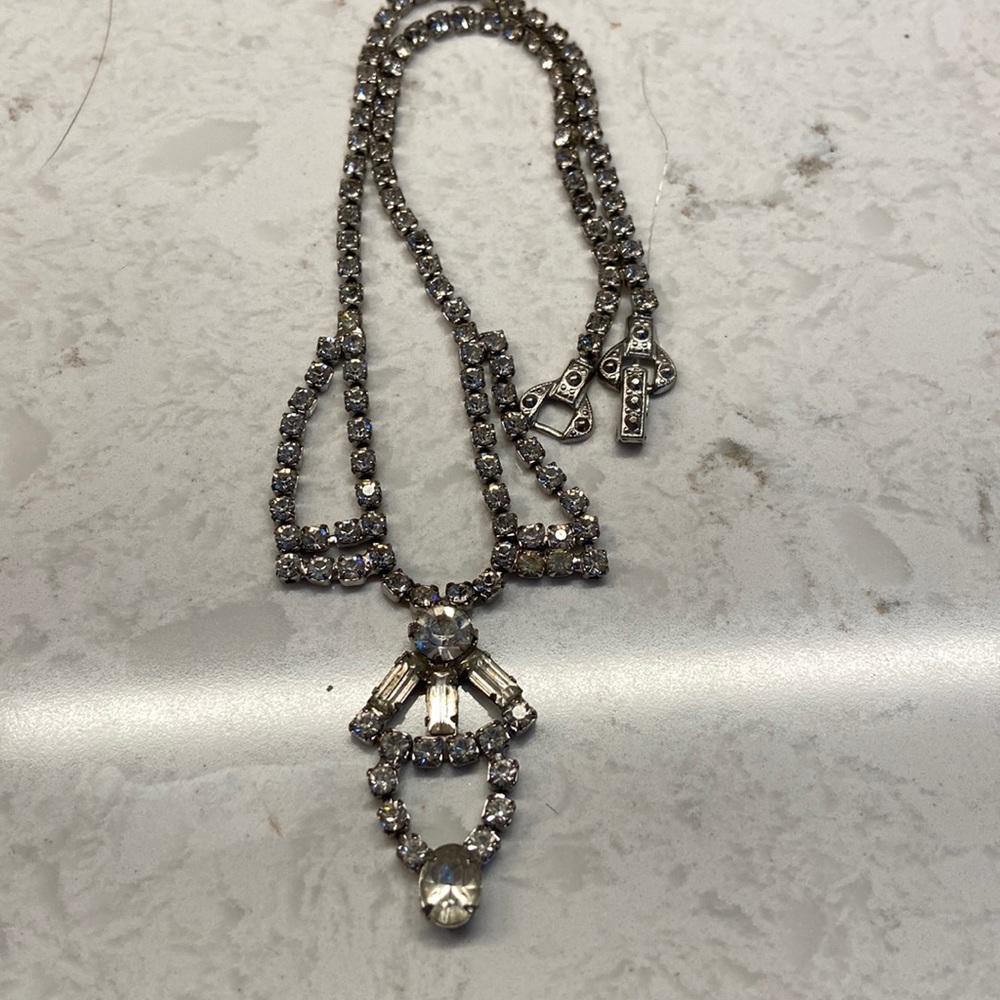 Vintage rhinestone necklace. 15”